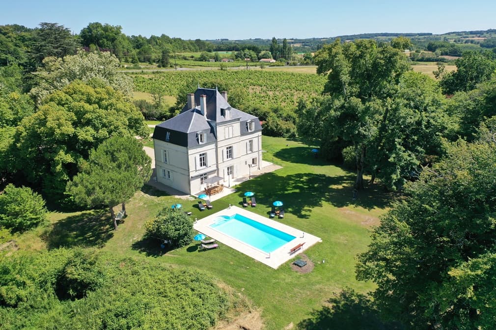 LE COUTUREAU