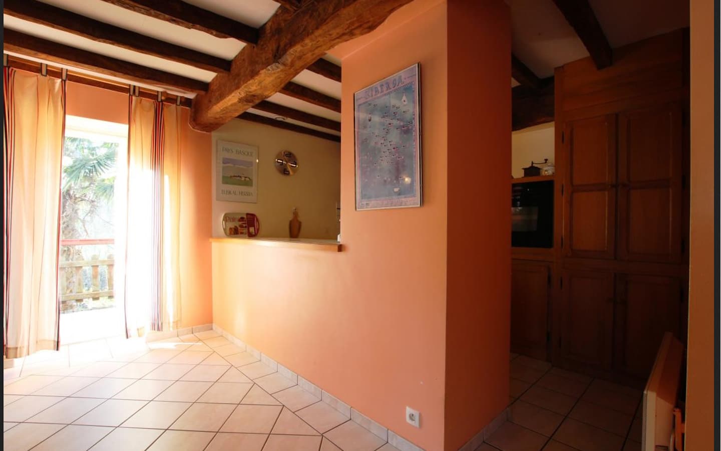 Intérieur maison Etcheto location Pays basque Soule Lacarry