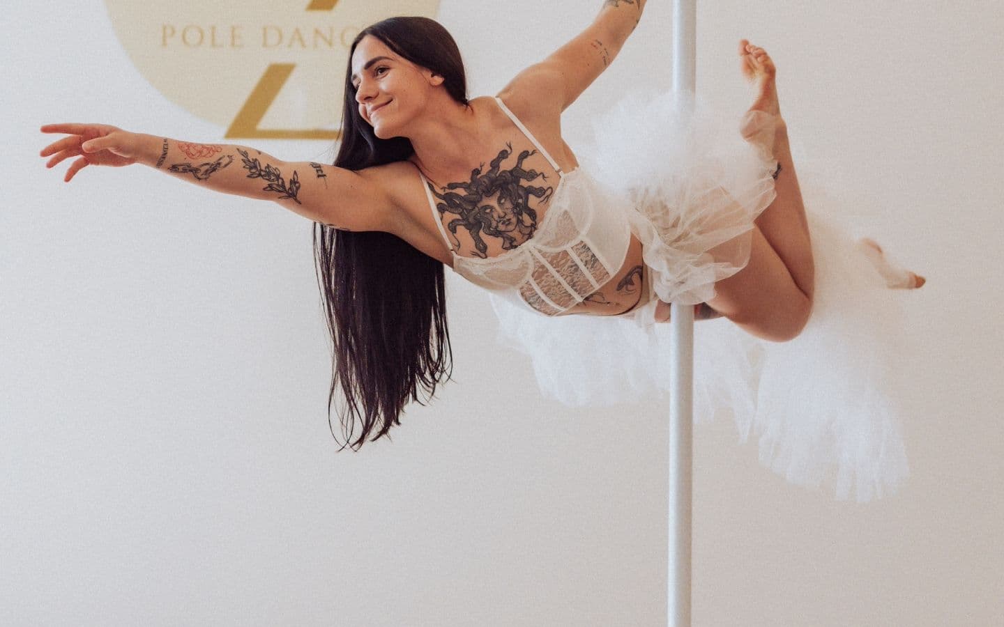 Evjf iz pole dance 3