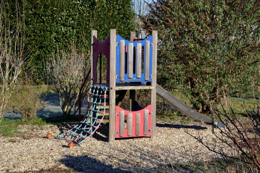 jumilhac aire de jeux