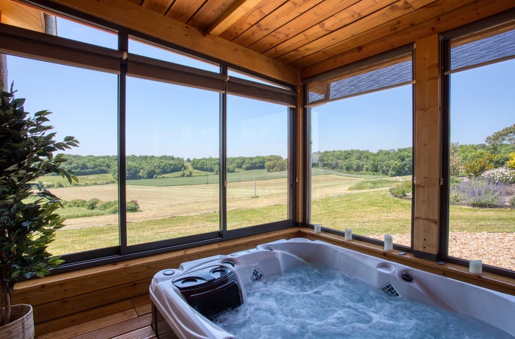 l_oree_du_bois_jacuzzi_vue
