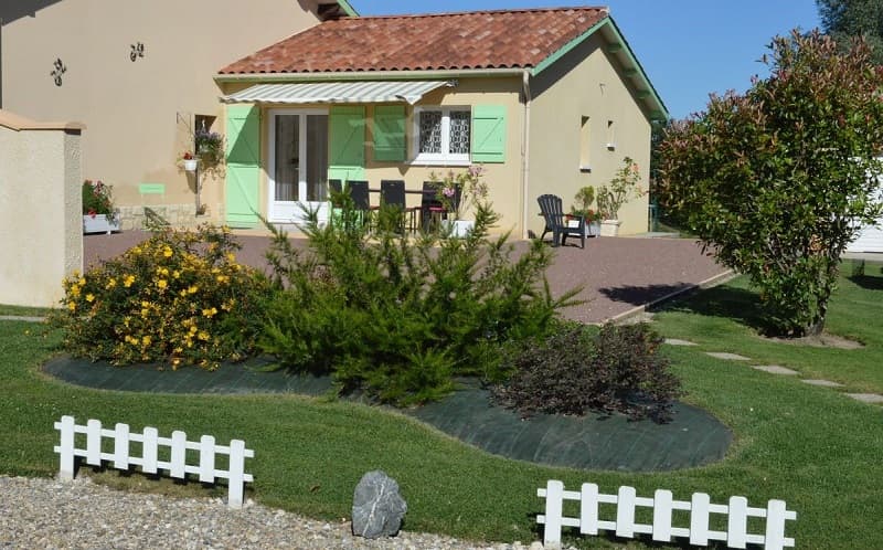 la-lauriere-puysserampion-facade