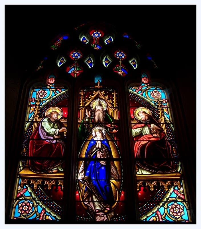 la-sauvetat-eglise-vitrail-1