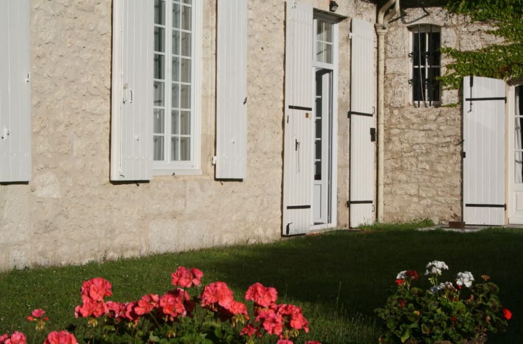 ladonzelle_monsaguel_façade