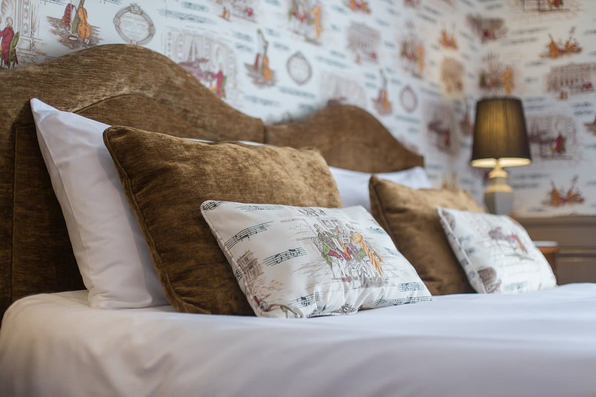 chateau_de_lalande_hotel_restaurant_brantome_chambre