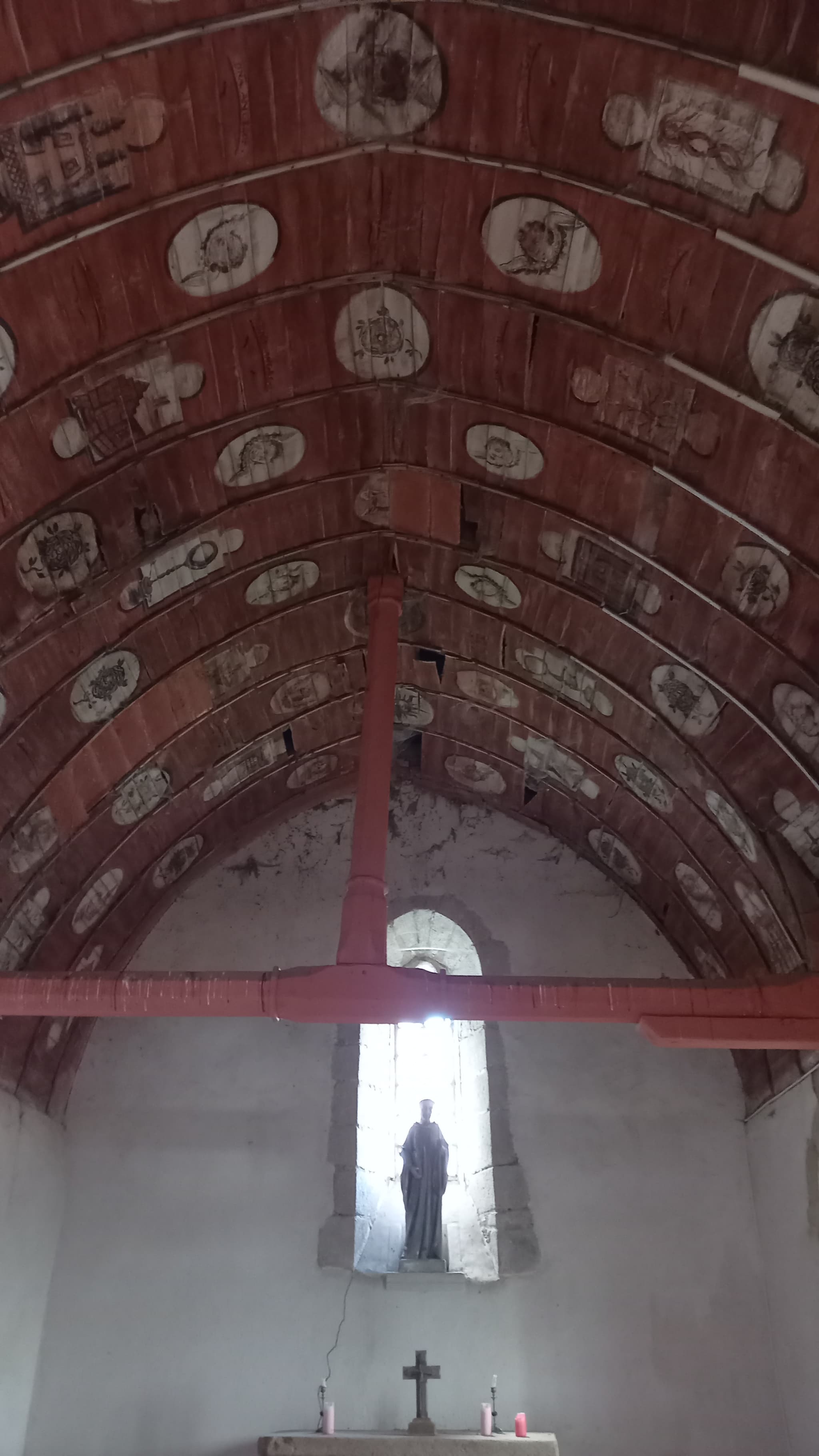 lambris peint de la chapelle