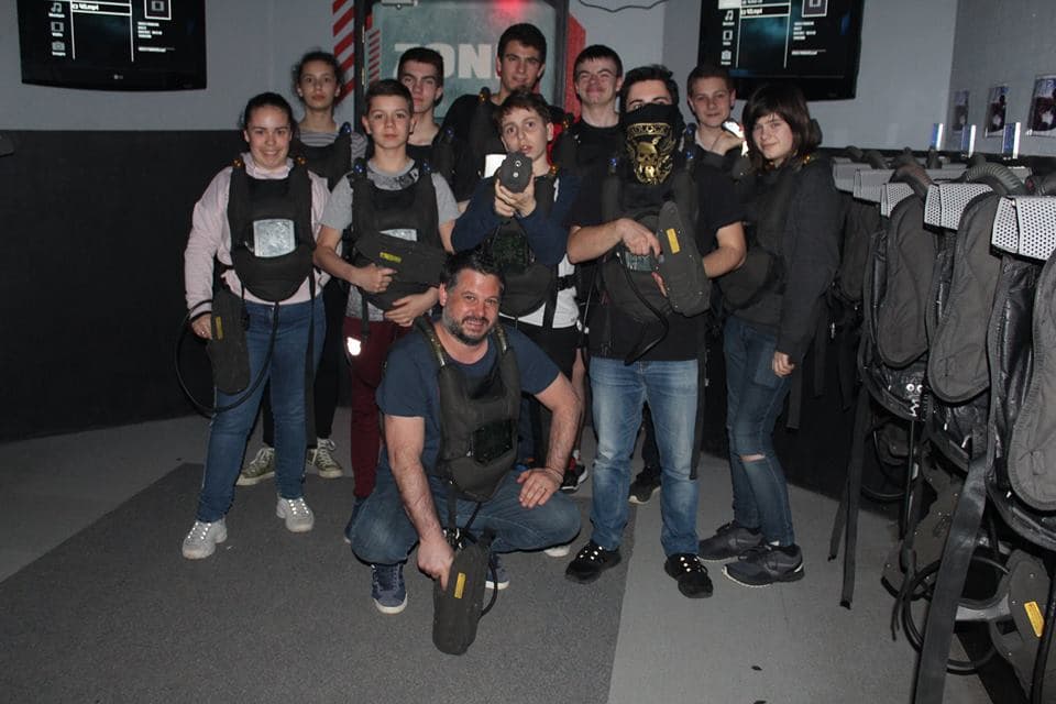 Une équipe de laser gamers