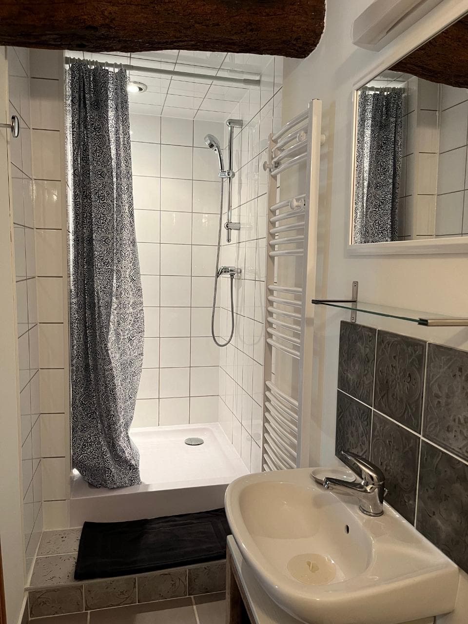 sdb de la chambre 1 du bas du Hêtre