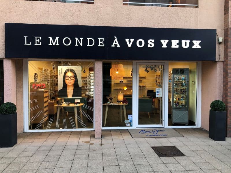 le monde à vos yeux