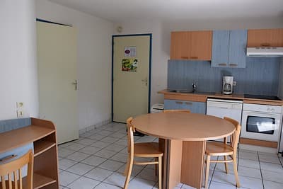 lesmaisonsdulac-salon-cuisine-internet