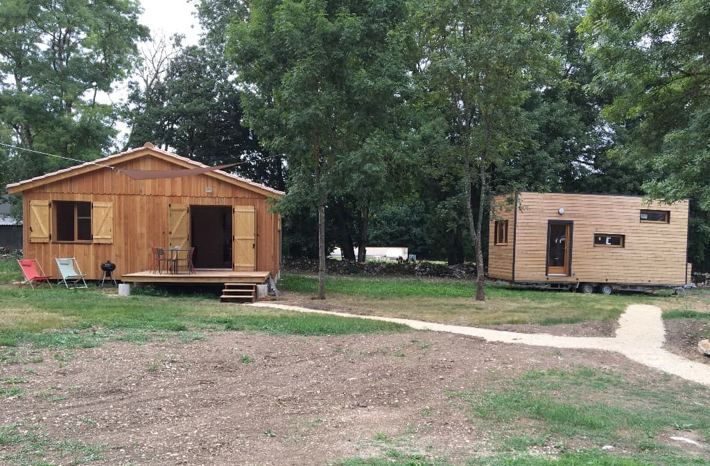 lespetitescombines_chalet_tiny