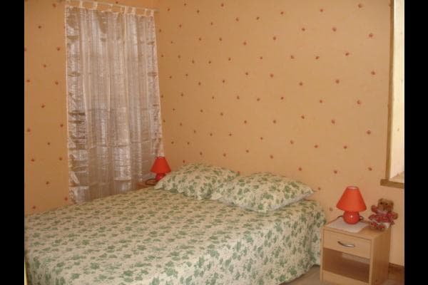 chambre 1 lit 140+1 lit 90