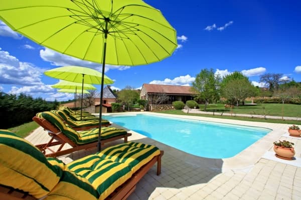 Piscine le clos des lilas