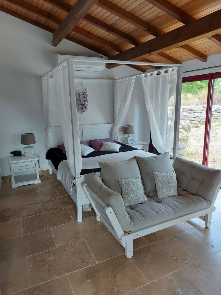 le lit à baldaquin