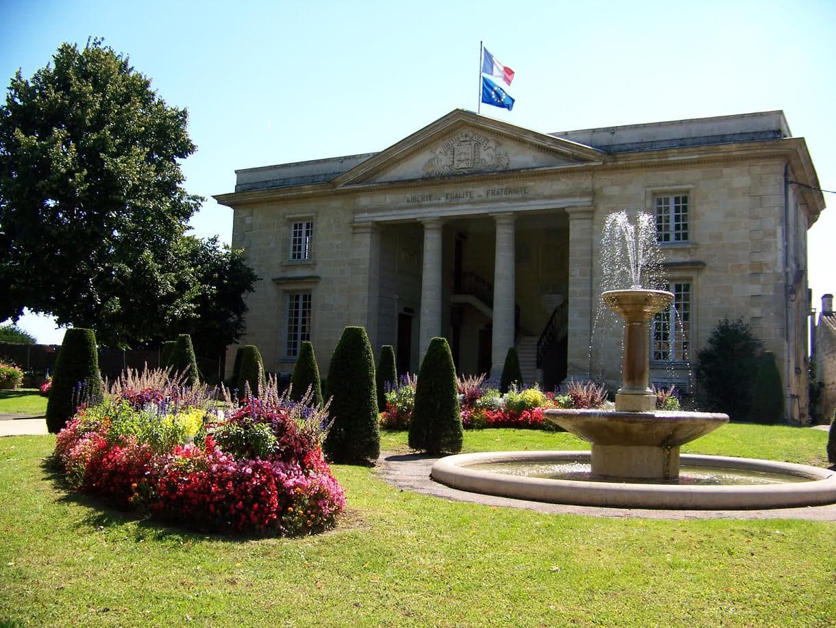 Mairie de Castillon-la-Bataille