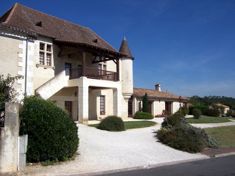 Appartement vu de l'extérieur l'encorbelle douzillac