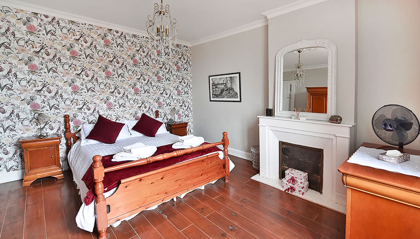 maison-de-maitre-fongrave-bedrooms1