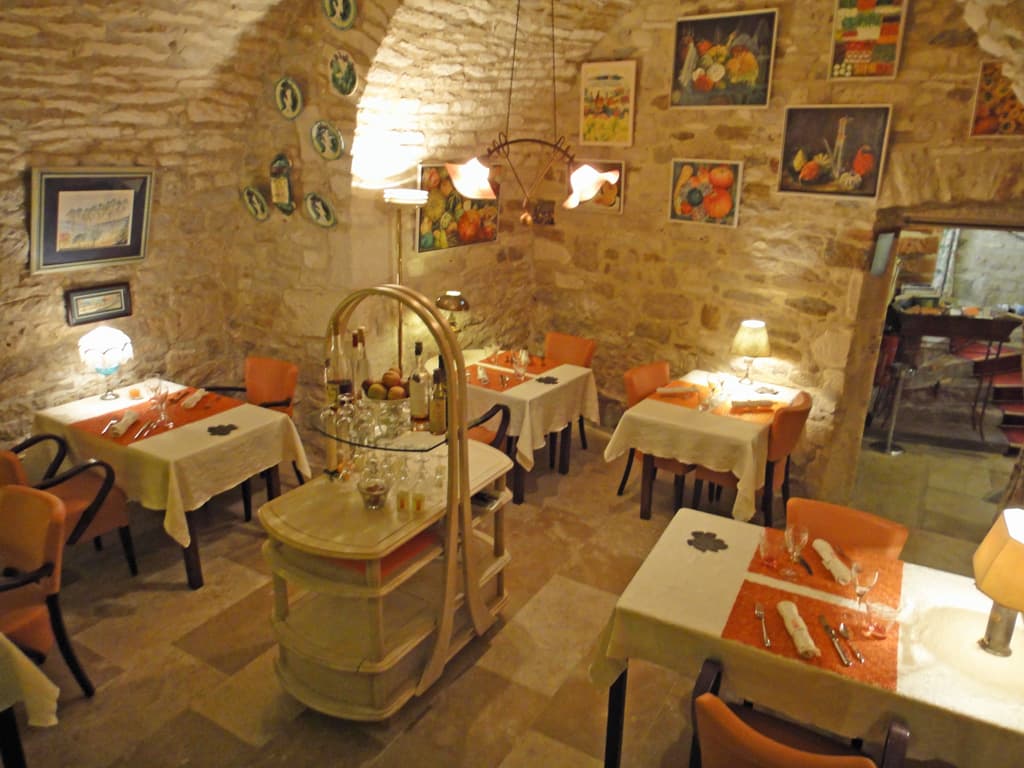 Hôtel restaurant La Maison des Chanoines_8