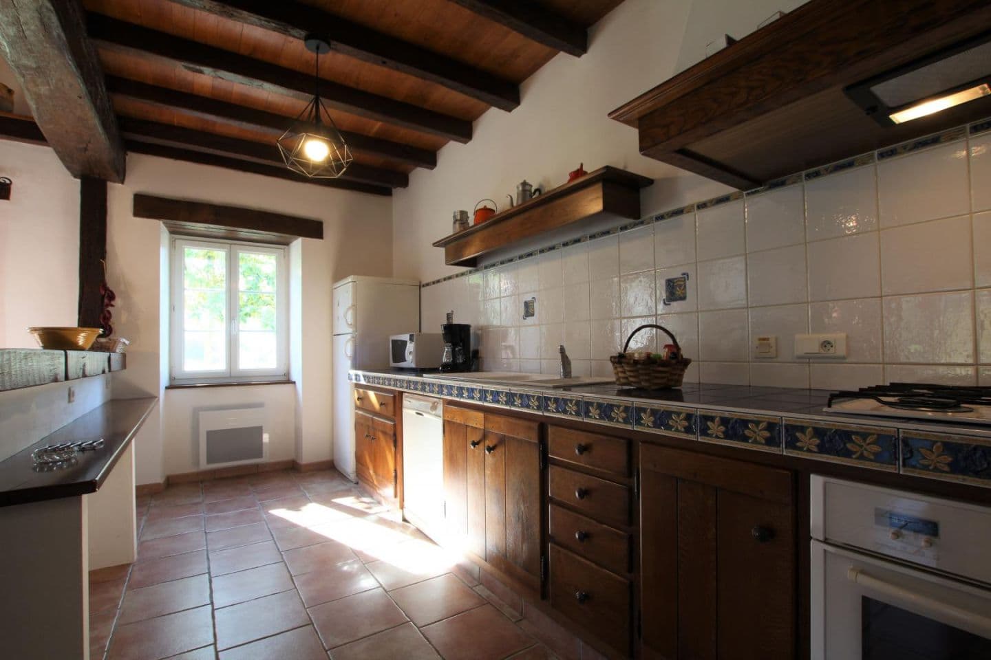 maison-pouchulu-cuisine-ibarolle