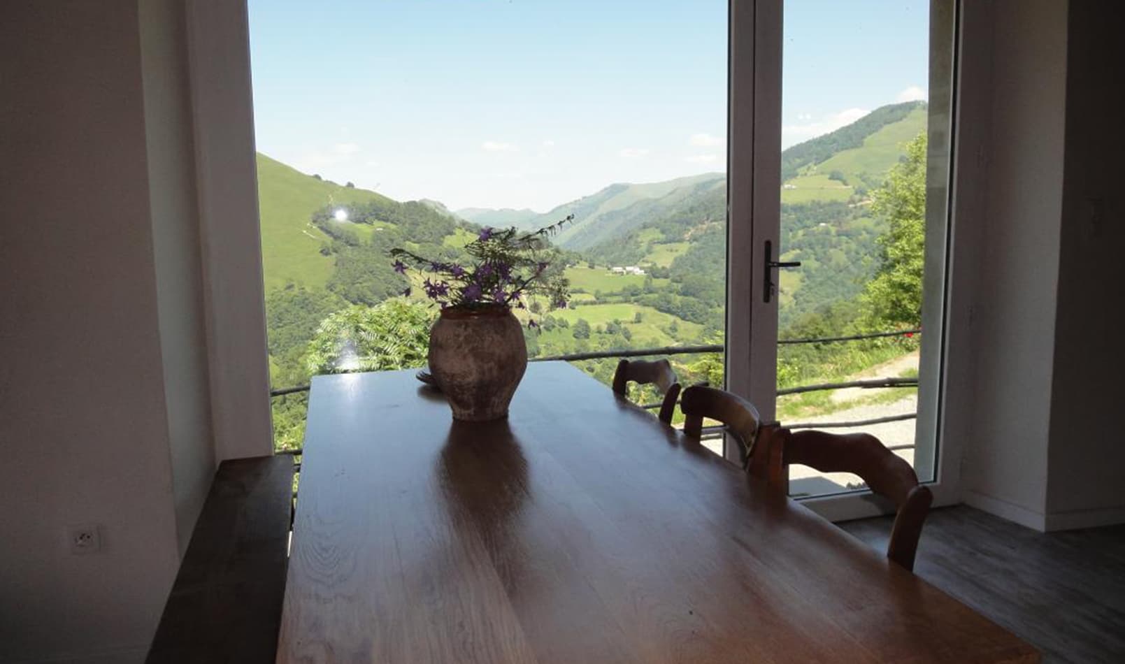 maison-uthurraltea-table
