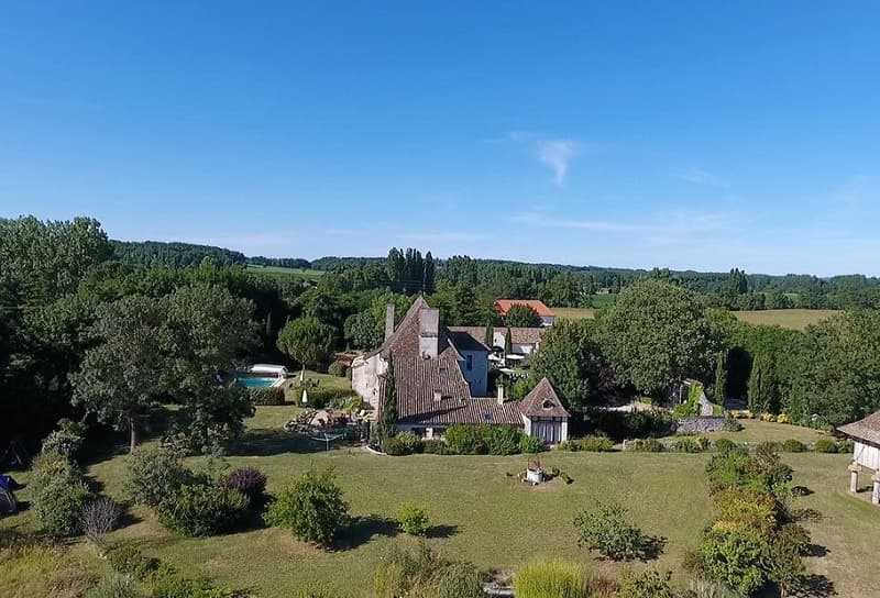 manoirduboutdupont-lasauvetat-vue