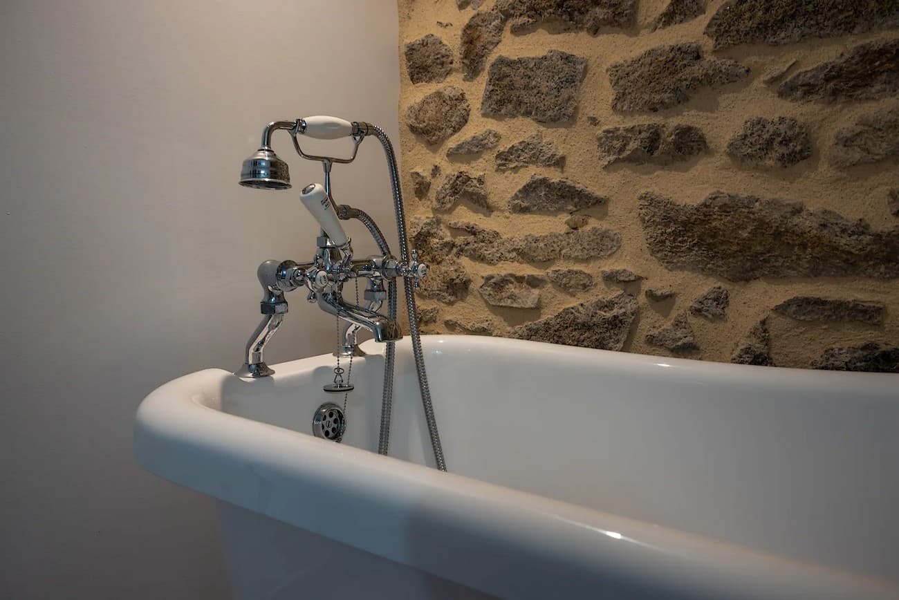 mauleon-gite-ker-yo-jack-baignoire