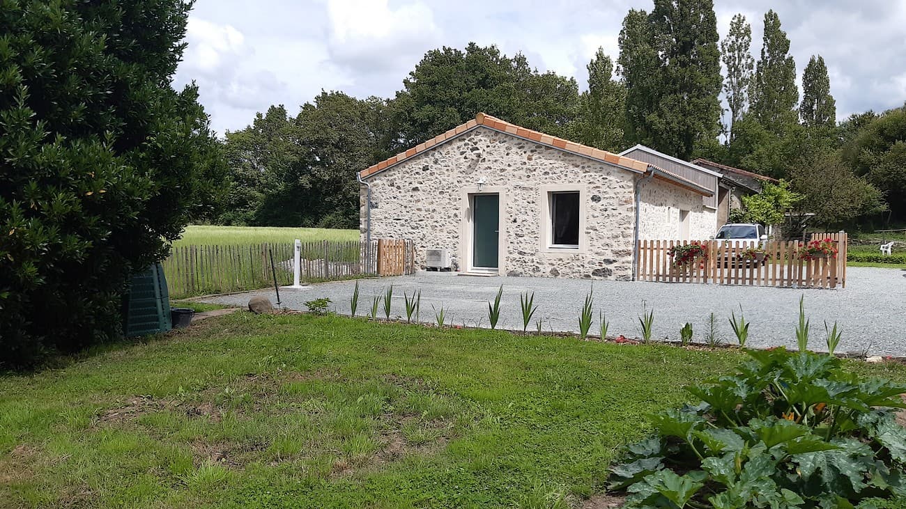 mauleon-gite-le-petit-linot-facade