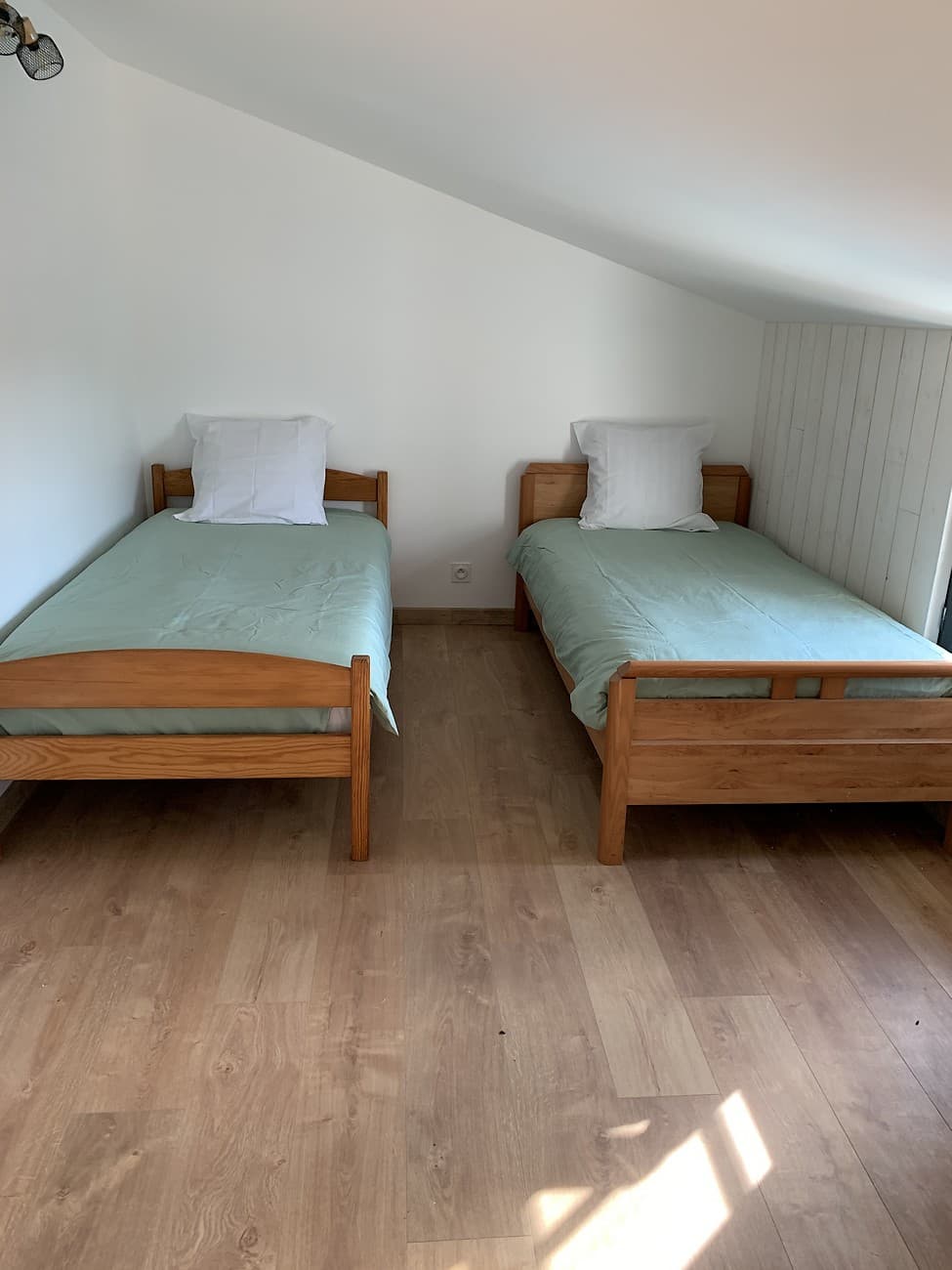 moncoutant-gite-la-briqueterie-chambre6
