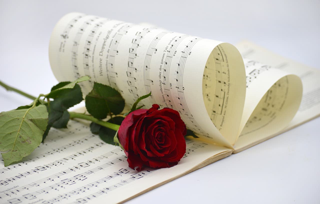 music-7202228_1280