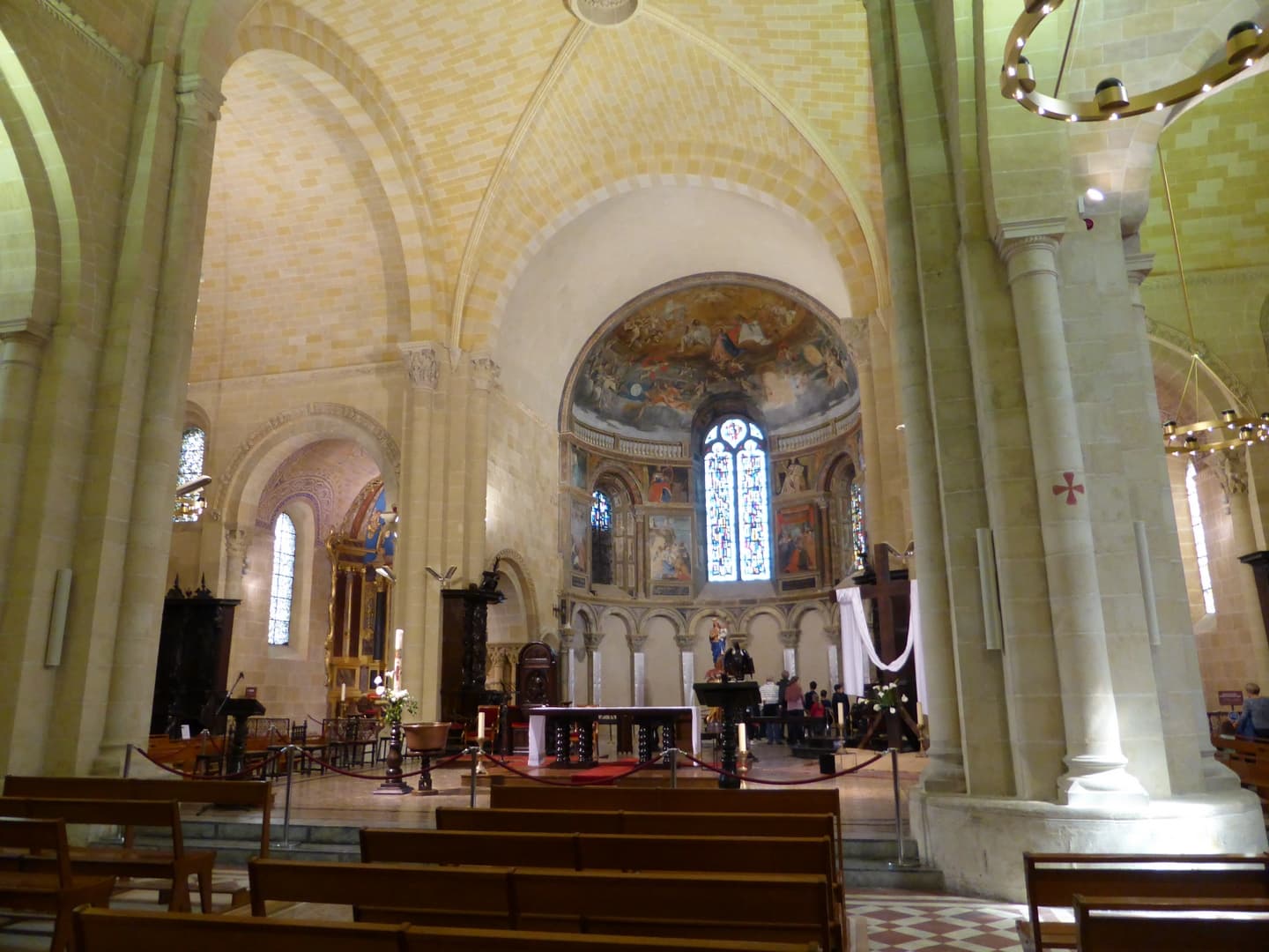 nef cathédrale de Lescar