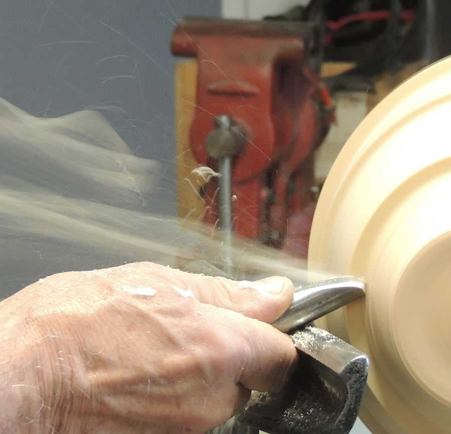 Atetlier Bois Pierre Cornélis, tourneur et sculpteur sur bois