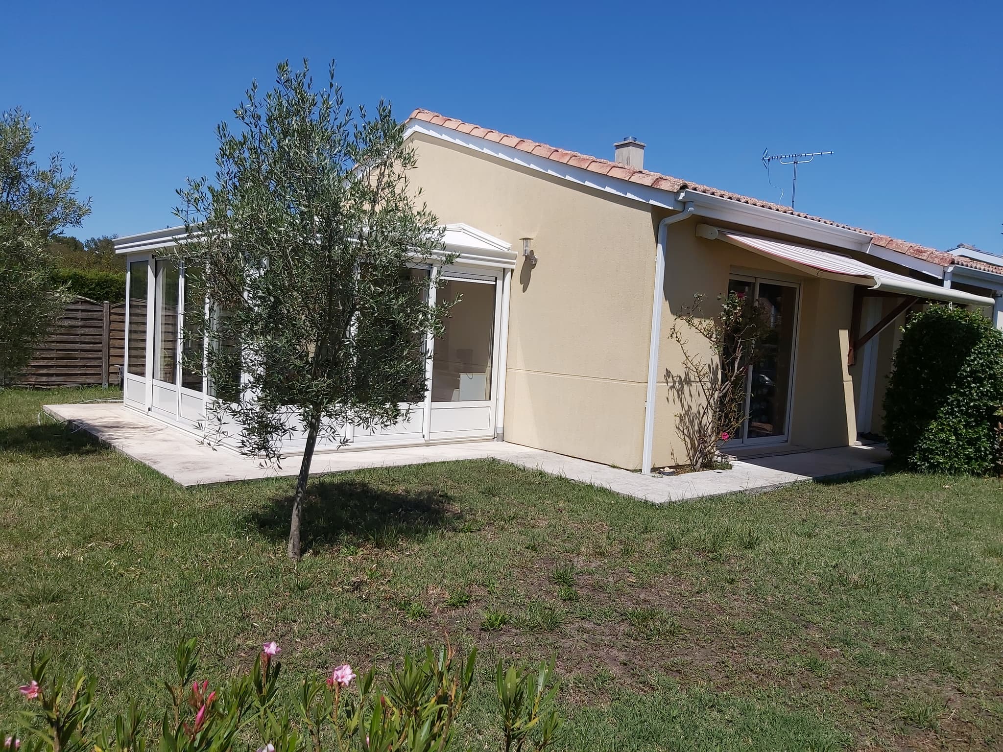 Mme GONDAT MAISON