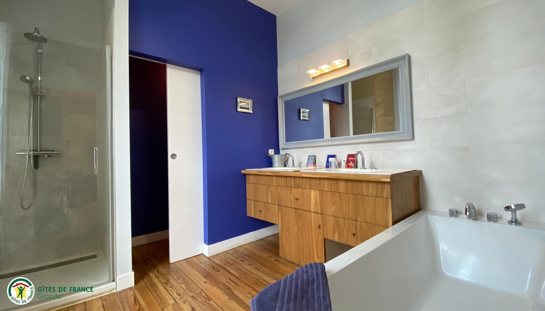 Chambres La Bastane