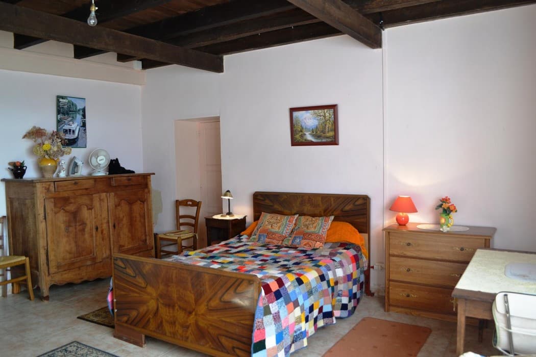 HLOAQU047FS0012M_Saint-Front_gîte du pigeonnier_Escourre_chambre3