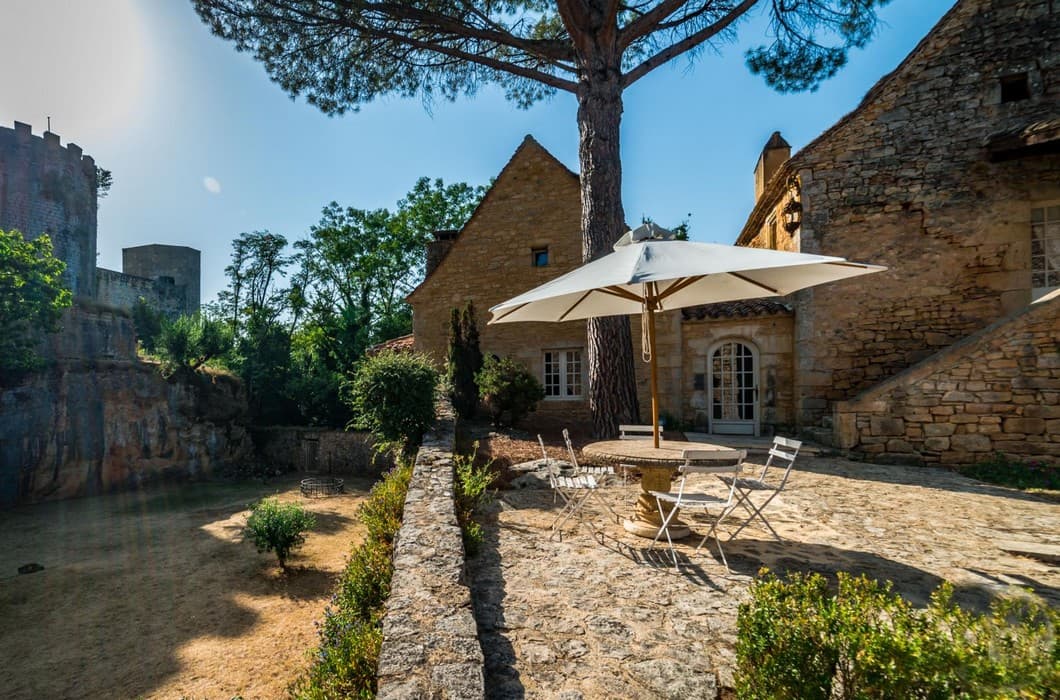 HLOAQU047FS003EH_Sauveterre_leprincenoir_Gérard_extérieur