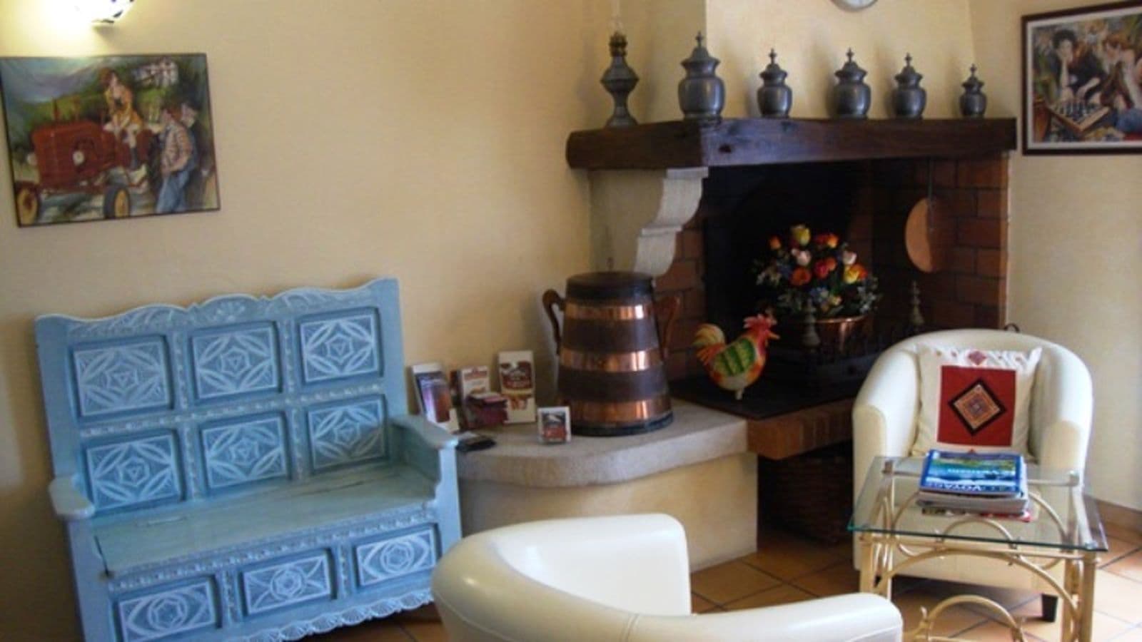 pikassaria_salon