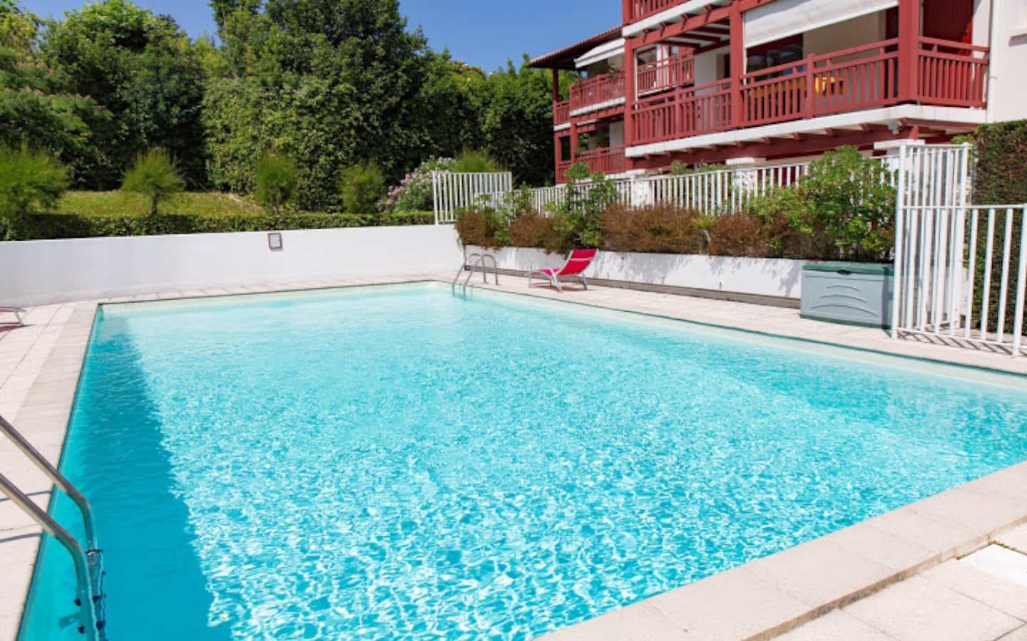 piscine 1440x900