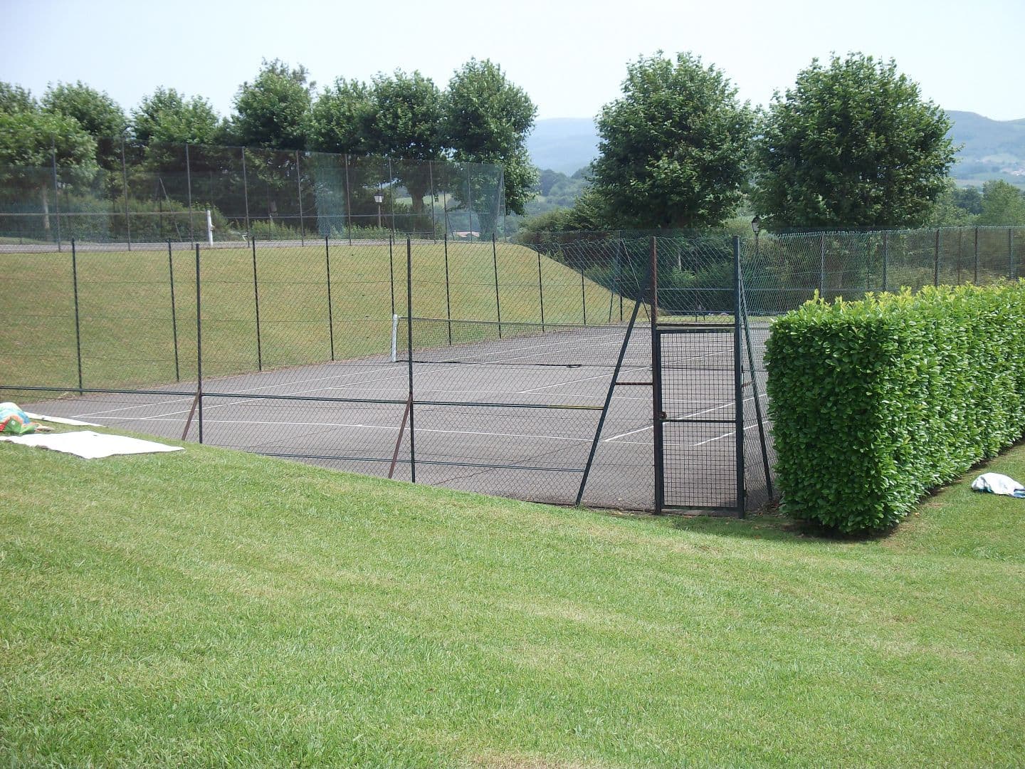 piscine_sare_tennis