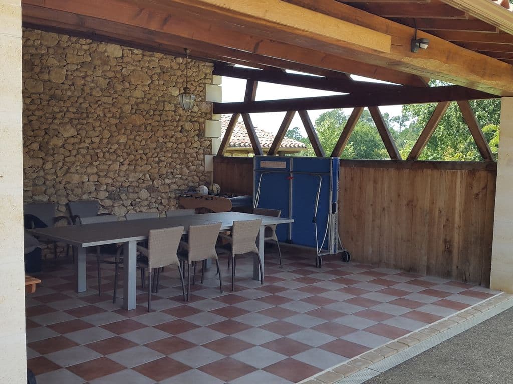 poolhouse_gitetalue_beleymas