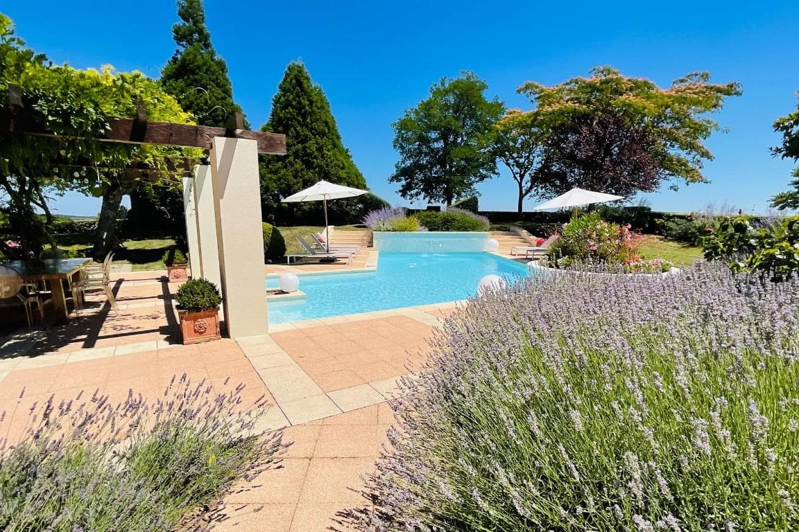 private-heated-pool.104977