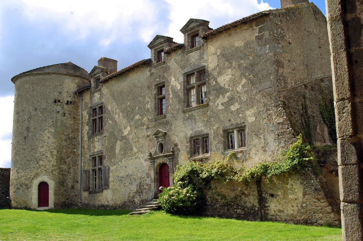 facade sur la cour
