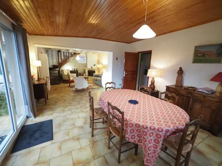 Coin repas du salon