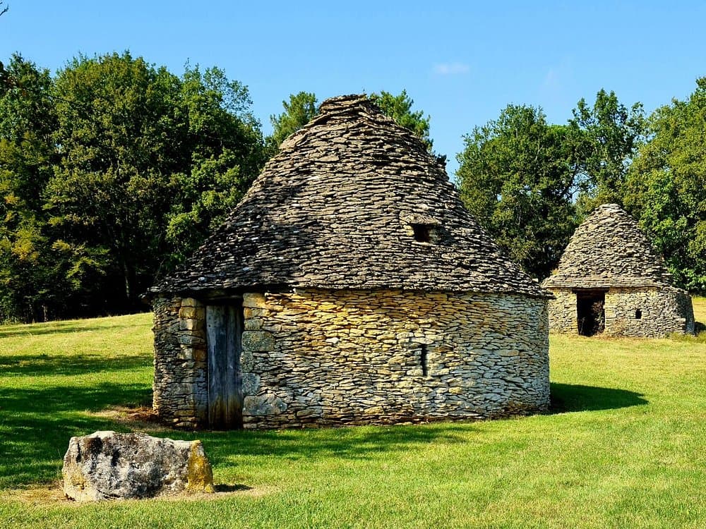 rhonie cabane