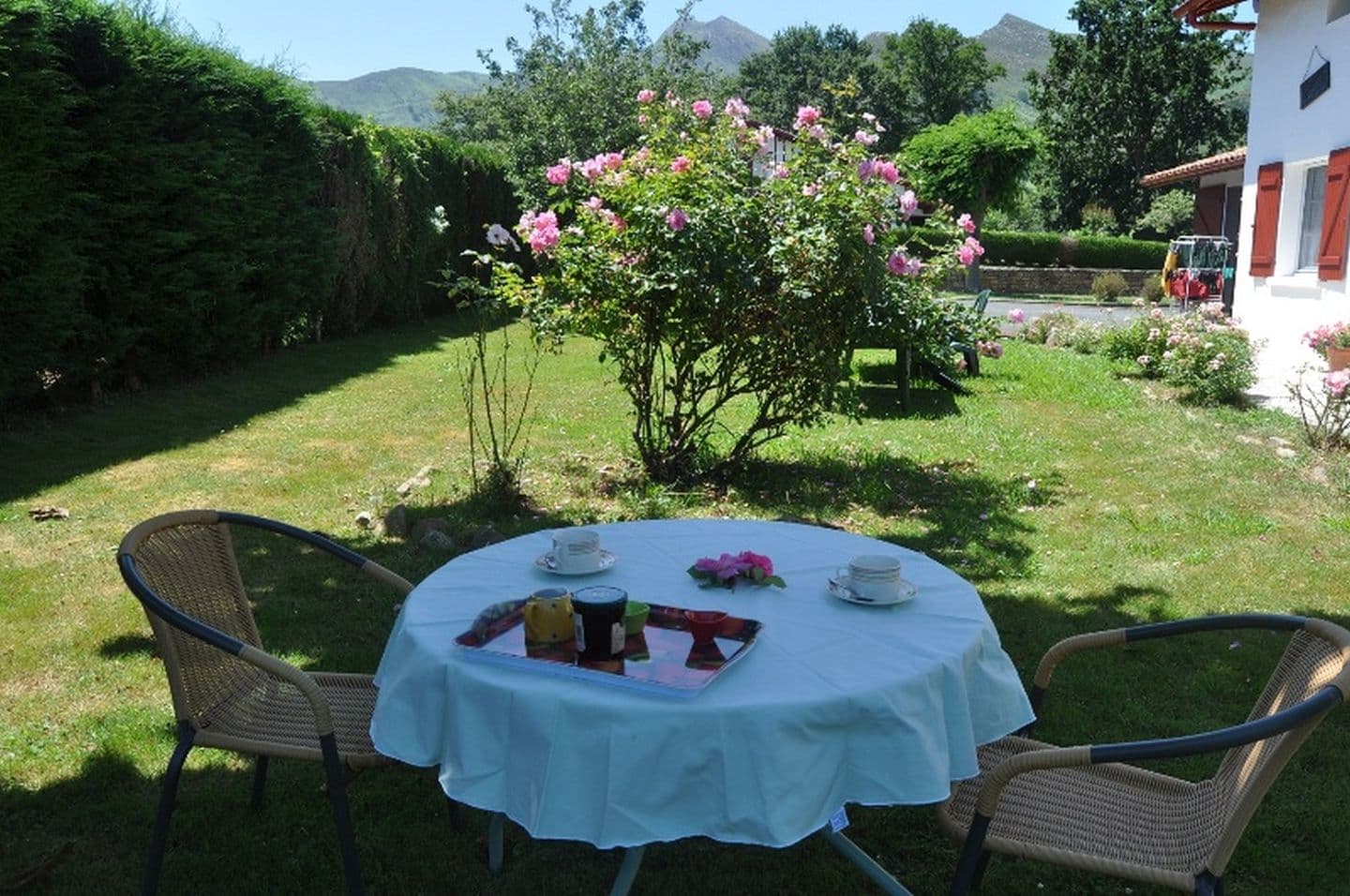 salha_askizait_jardin