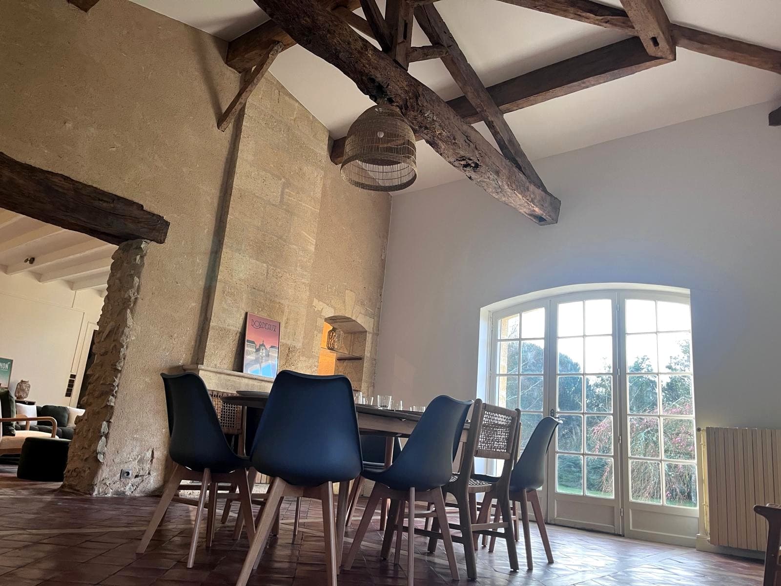 Domaine_des_Bruyères_salle a manger