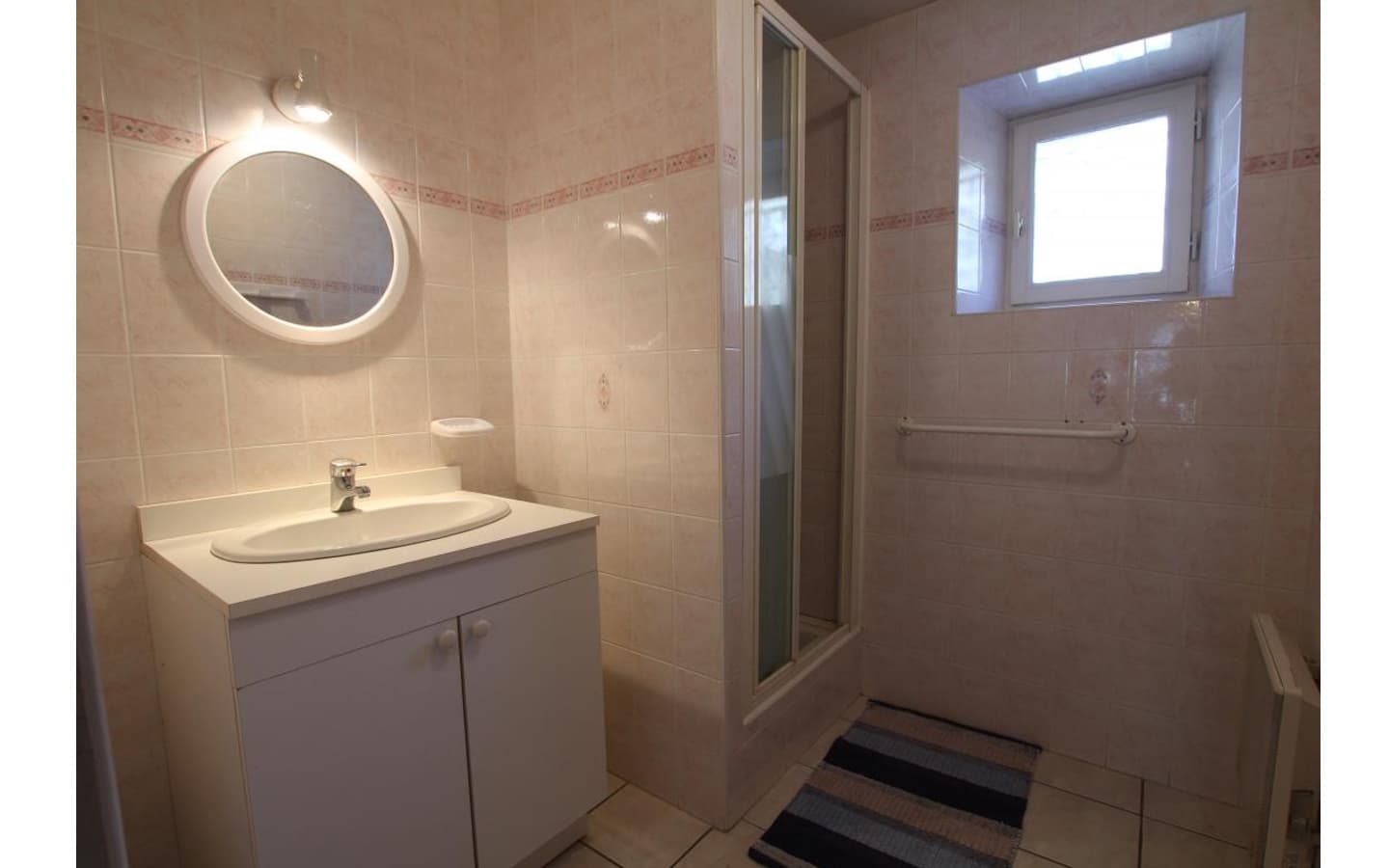 Salle d'eau maison Etcheto location Pays basque Soule Lacarry