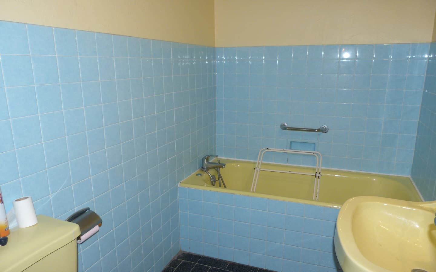 salle-de-bain4-relais-St-Antoine location Musculdy montagne basque
