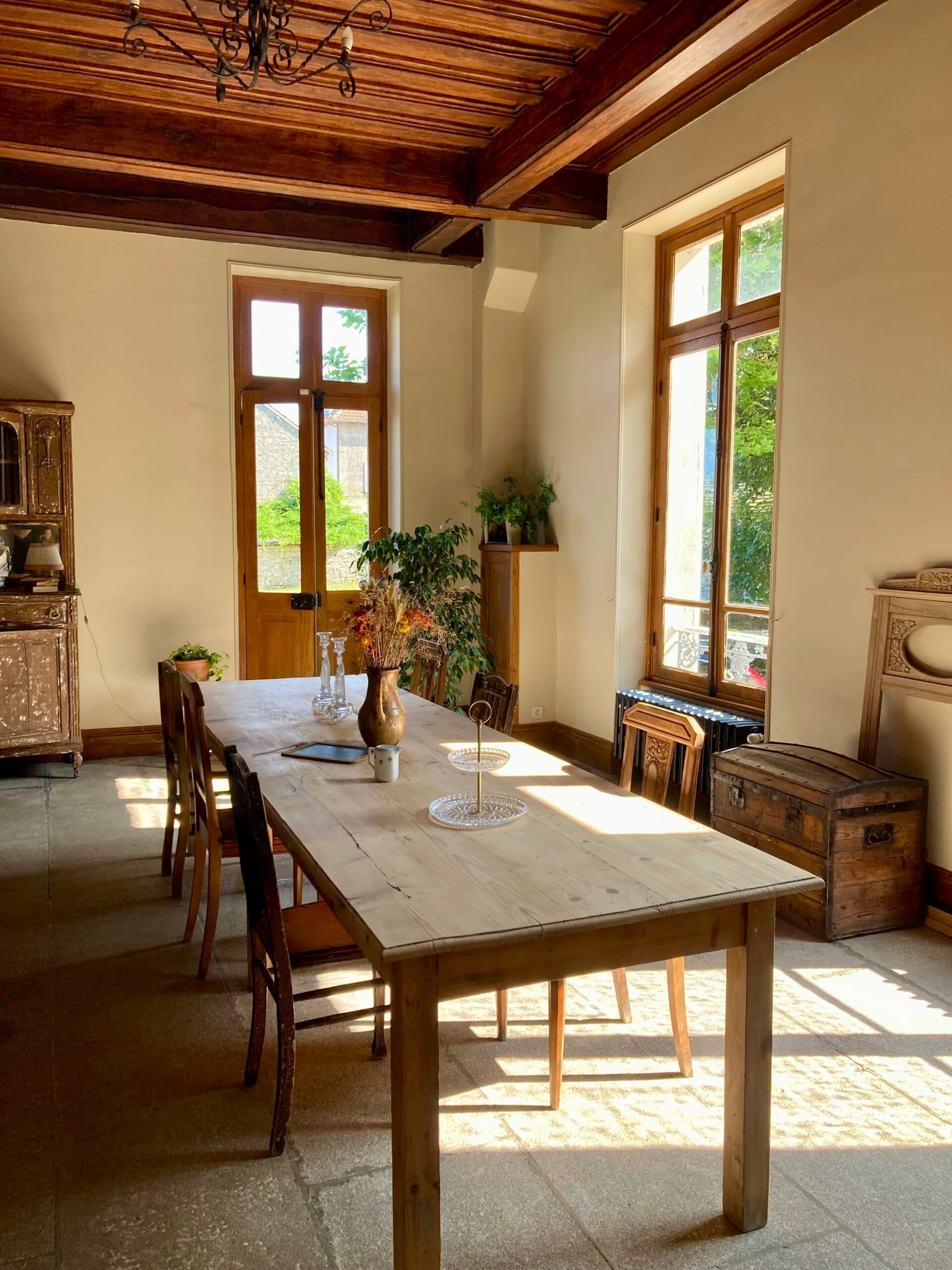 salle commune pour les repas