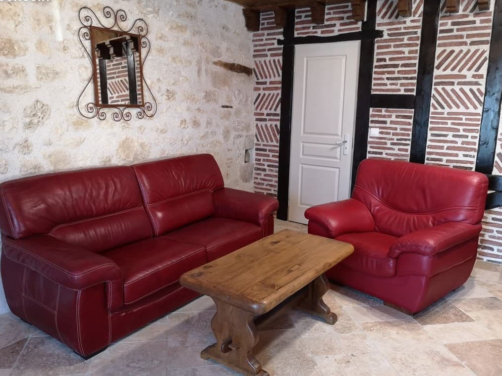 HLOAQU047V50GOM6_Cazideroque_Le Pigeonnier_Bezolles_salon