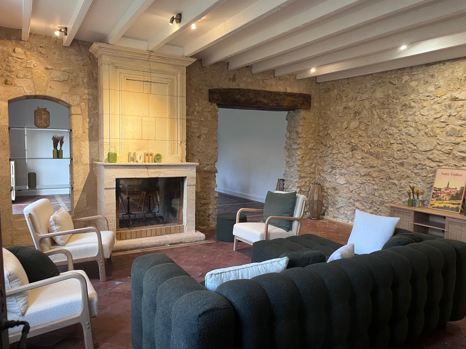 Domaine_des_Bruyères_Salon